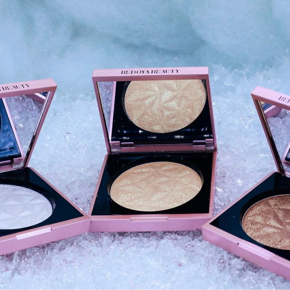 $20 or 2/$25 BEDOYA BEAUTY PRISM IN “HONEY” HIGHLIGHTER - BRAND NEW in the box!
